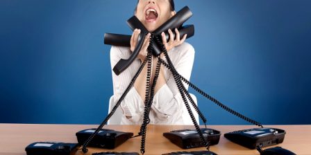 بازاریابی تلفنی در حال حاضر نیازمند بازیابی اینترنتی است. چرا که دیگر اینترنت و شبکه های اجتمایی هستند که بر انسان مسلط و نیازها و خواسته های انسان را پاسخ و تامین می کند.